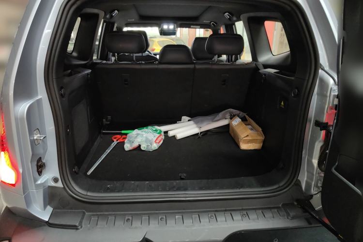 Used Deepal G318 2024 Four-Wheel-Drive Air Suspension Model Trunk