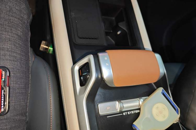 Used Deepal G318 2024 Four-Wheel Drive Comfort Edition Gear Lever