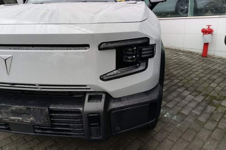Used Deepal G318 2024 Four-Wheel Drive Comfort Edition Left Front Headlight