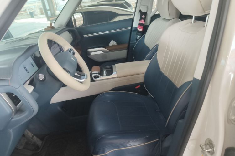 Used Deepal G318 2024 Four-Wheel-Drive Air Suspension Model Left Front Seat