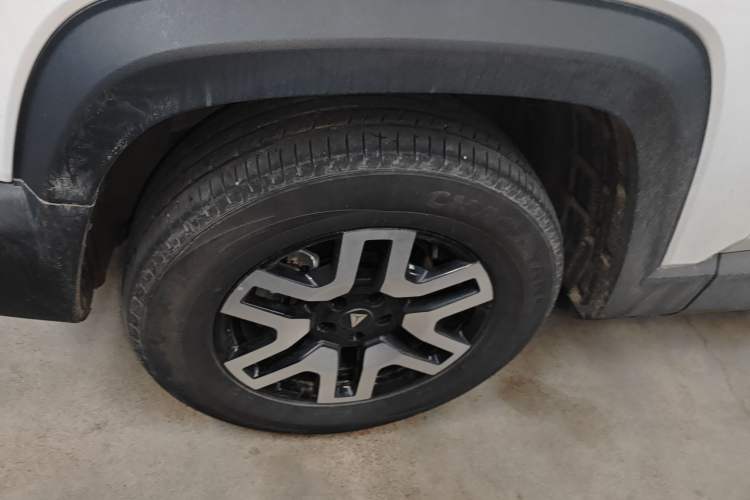 Used Deepal G318 2024 Four-Wheel Drive Comfort Edition Left Front Wheel Hub