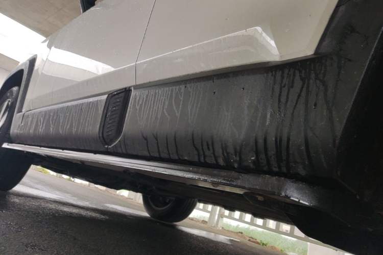 Used Deepal G318 2024 Four-Wheel-Drive Air Suspension Model Left Side Sill