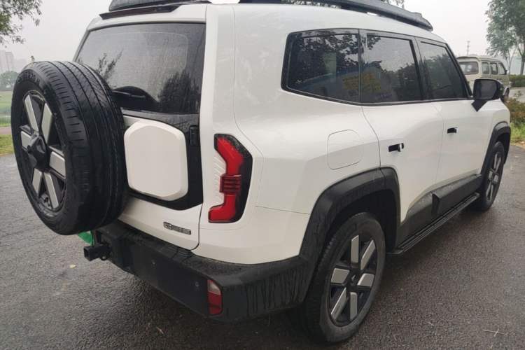 Used Deepal G318 2024 Four-Wheel-Drive Air Suspension Model Rear Right 45 Deg