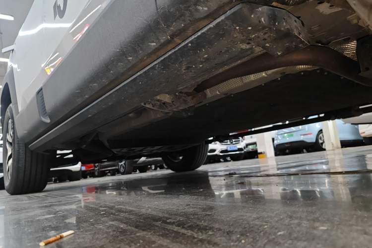 Used Deepal G318 2024 Four-Wheel Drive Comfort Edition Right Side Sill