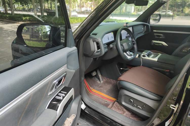Used Deepal G318 2025 Worry-Free Cross-Country Edition Four-Wheel Drive Distant Mountains Version Driver Seat