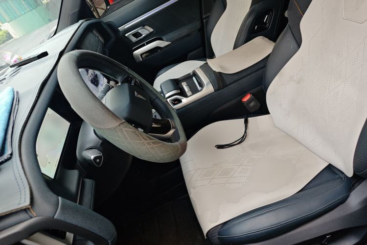 Used Deepal G318 2025 Worry-Free Cross-Country Edition Four-Wheel Drive Distant Mountains Version Left Front Seat