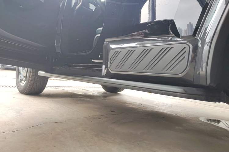 Used Deepal G318 2025 Worry-Free Adventure Edition Four-Wheel Drive Secret Realm Version Left Side Sill