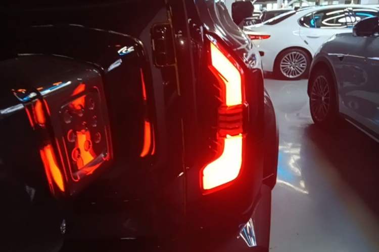 Used Deepal G318 2025 Worry-Free Adventure Edition Four-Wheel Drive Secret Realm Version Right Rear Taillight