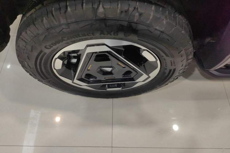 Used Deepal G318 2025 Worry-Free Adventure Edition Four-Wheel Drive Secret Realm Version Right Rear Wheel Hub