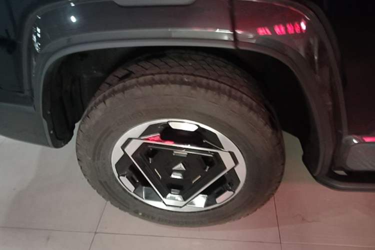 Used Deepal G318 2025 Worry-Free Adventure Edition Four-Wheel Drive Secret Realm Version Right Rear Wheel Hub