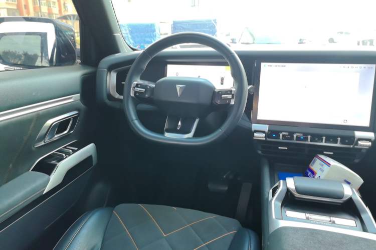 Used Deepal G318 2025 Worry-Free Cross-Country Edition Four-Wheel Drive Distant Mountains Version Steering Wheel