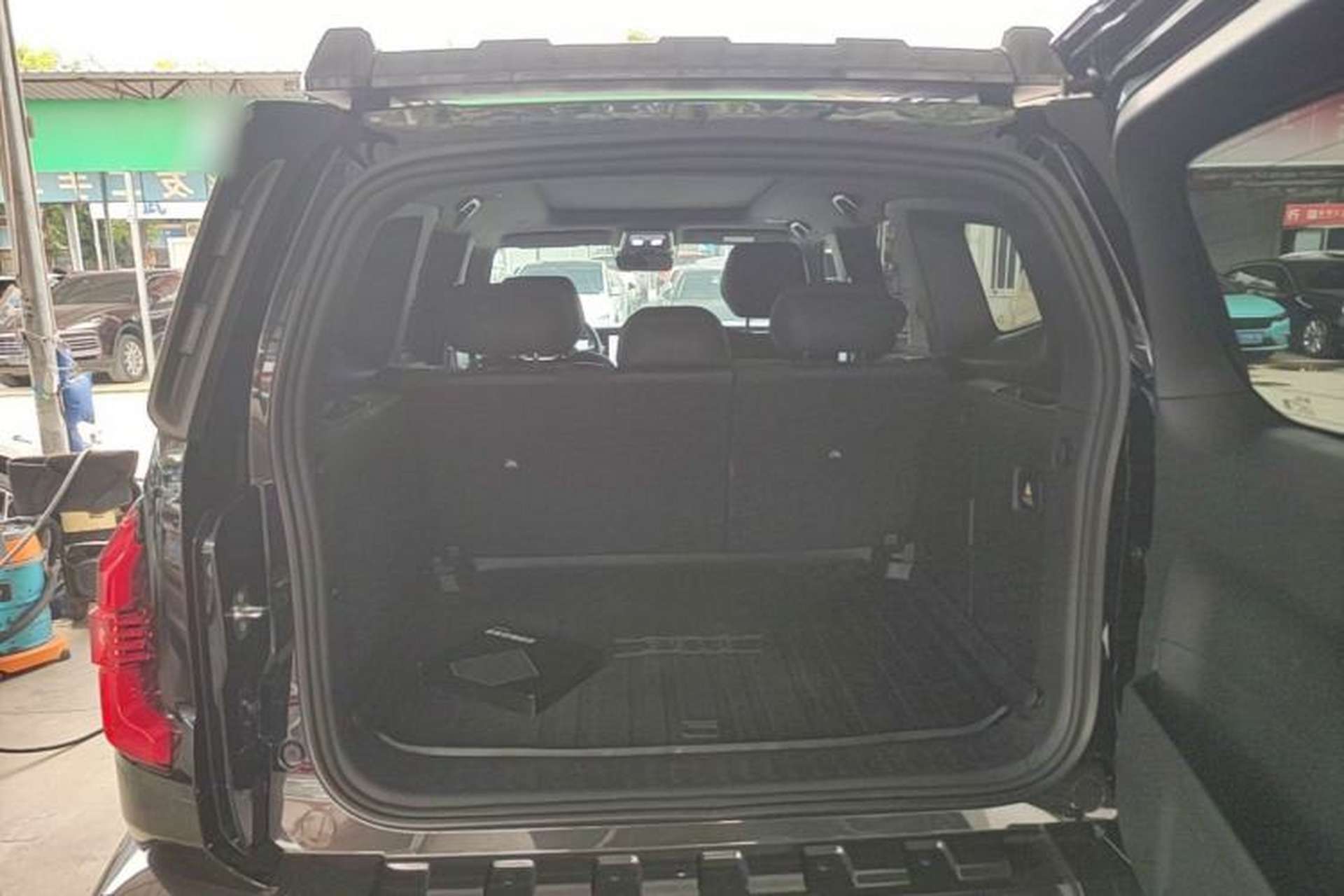Used Deepal G318 2025 Worry-Free Adventure Edition Four-Wheel Drive Secret Realm Version Trunk