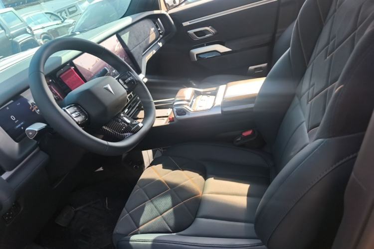 Used Deepal G318 2025 Worry-Free Cross-Country Edition Four-Wheel Drive Distant Mountains Version Left Front Seat
