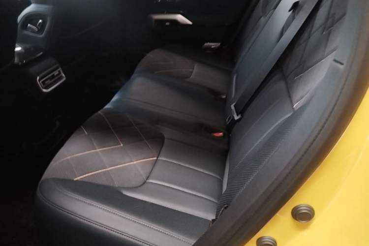 Used Deepal G318 2025 Worry-Free Cross-Country Edition Four-Wheel Drive Distant Mountains Version Left Rear Seat