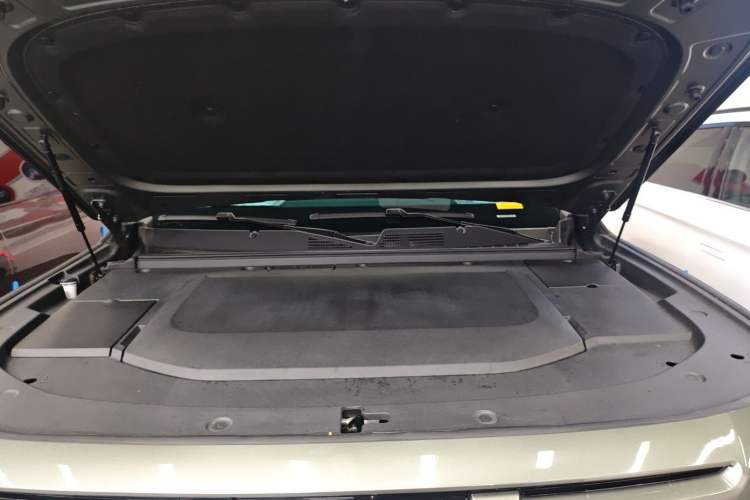 Used Deepal G318 2025 Worry-Free Cross-Country Edition Four-Wheel Drive Distant Mountains Version Engine Bay