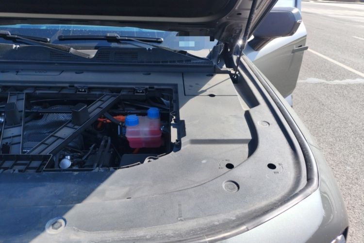 Used Deepal G318 2025 Worry-Free Adventure Edition Four-Wheel Drive Secret Realm Version Engine Bay Left