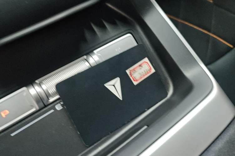 Used Deepal G318 2025 Worry-Free Cross-Country Edition Four-Wheel Drive Distant Mountains Version Interior 1