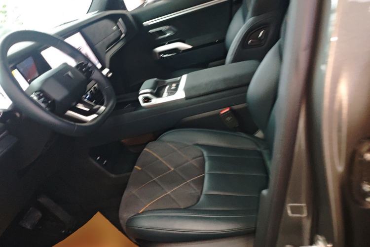 Used Deepal G318 2025 Worry-Free Cross-Country Edition Four-Wheel Drive Distant Mountains Version Left Front Seat
