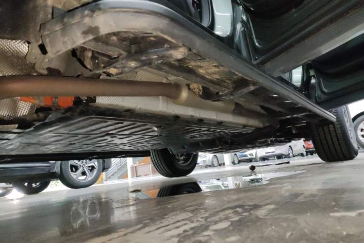 Used Deepal G318 2025 Worry-Free Cross-Country Edition Four-Wheel Drive Distant Mountains Version Right Side Sill