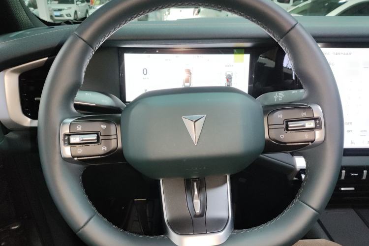 Used Deepal G318 2025 Worry-Free Cross-Country Edition Four-Wheel Drive Distant Mountains Version Steering Wheel