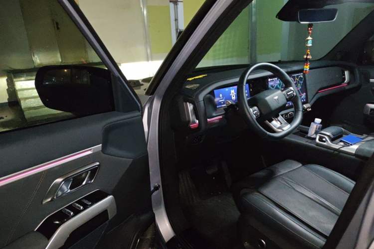 Used Deepal G318 2025 Worry-Free Cross-Country Edition Four-Wheel Drive Distant Mountains Version Driver Seat