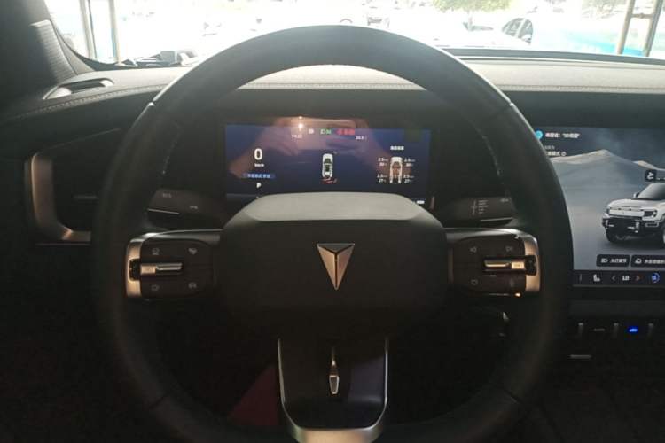 Used Deepal G318 2025 Worry-Free Adventure Edition Four-Wheel Drive Secret Realm Version Audio And AC Panel