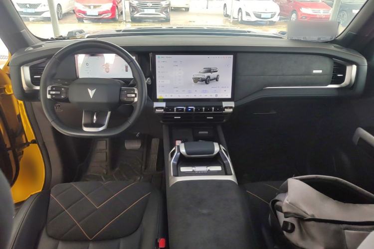 Used Deepal G318 2025 Worry-Free Adventure Edition Four-Wheel Drive Secret Realm Version Center Console