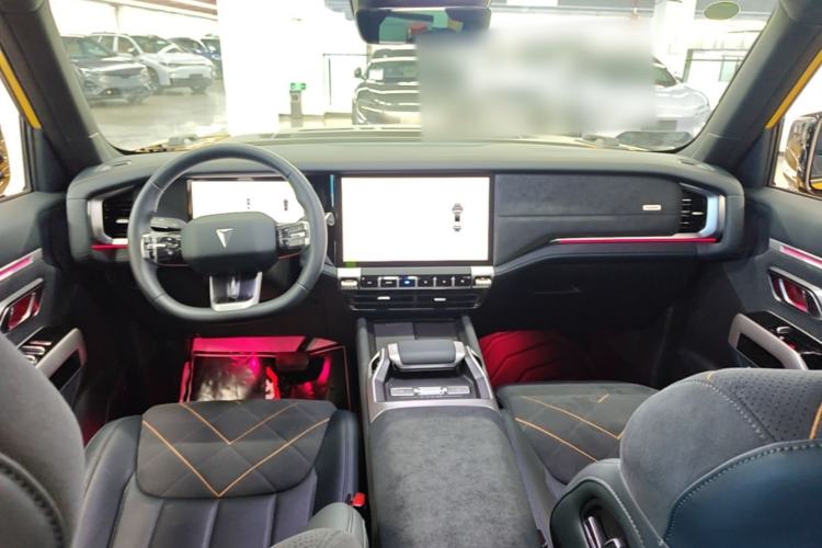Used Deepal G318 2025 Worry-Free Adventure Edition Four-Wheel Drive Secret Realm Version Center Console