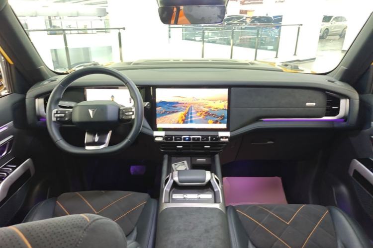 Used Deepal G318 2025 Worry-Free Adventure Edition Four-Wheel Drive Secret Realm Version Center Console