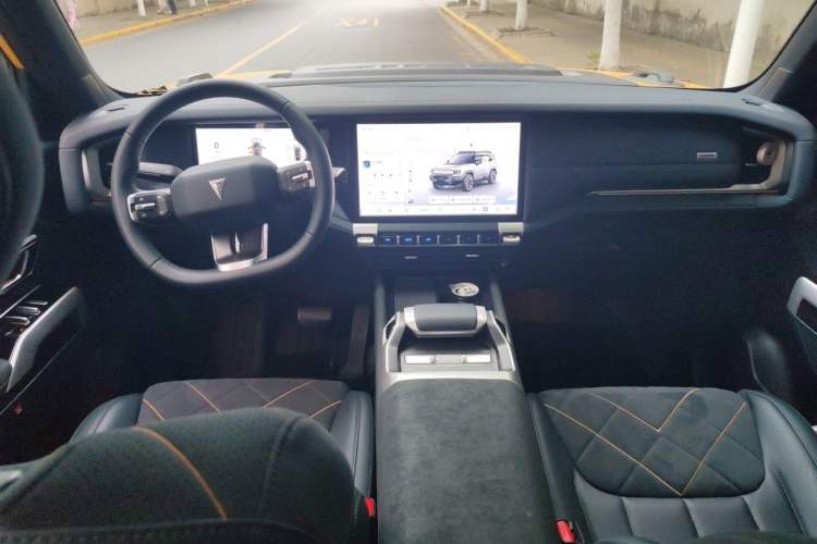 Used Deepal G318 2025 Worry-Free Adventure Edition Four-Wheel Drive Secret Realm Version Center Console