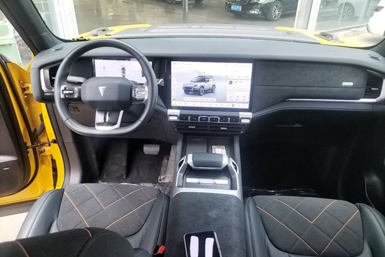 Used Deepal G318 2025 Worry-Free Adventure Edition Four-Wheel Drive Secret Realm Version Center Console