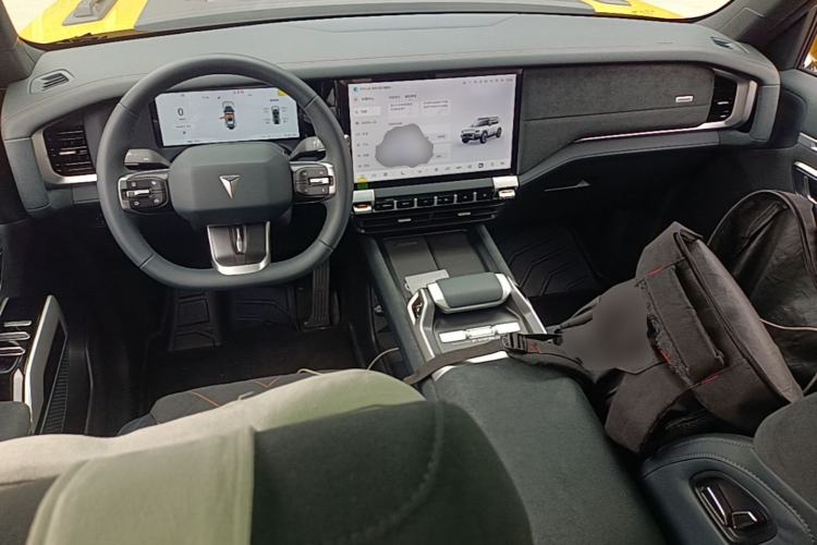 Used Deepal G318 2025 Worry-Free Adventure Edition Four-Wheel Drive Secret Realm Version Center Console