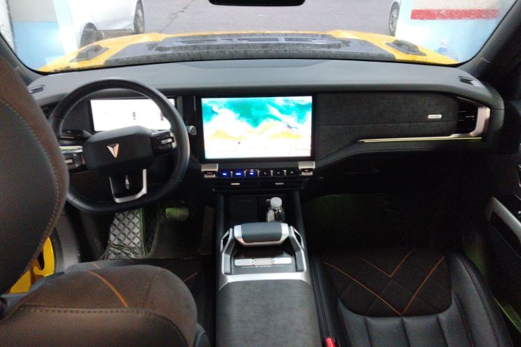 Used Deepal G318 2025 Worry-Free Adventure Edition Four-Wheel Drive Secret Realm Version Center Console