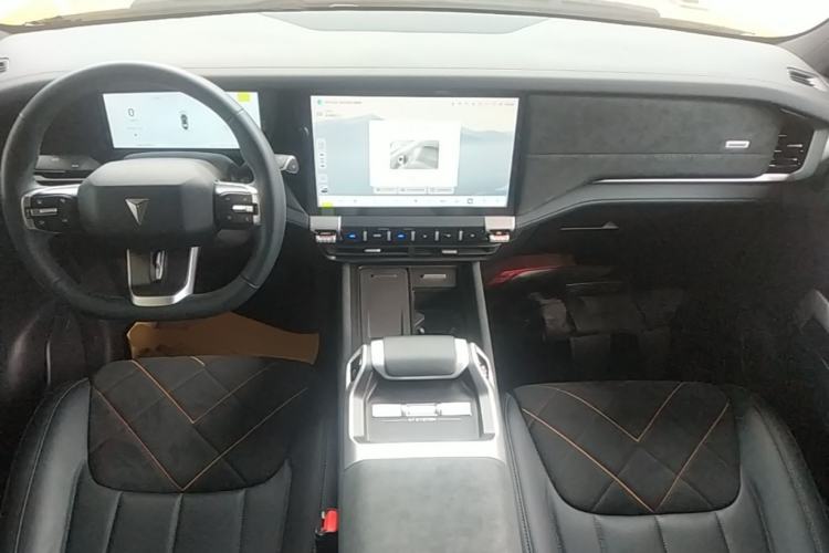 Used Deepal G318 2025 Worry-Free Adventure Edition Four-Wheel Drive Secret Realm Version Center Console
