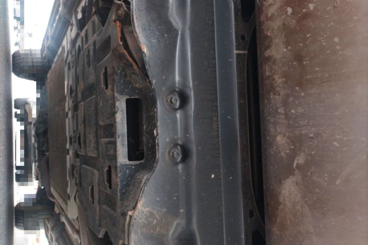 Used Deepal G318 2025 Worry-Free Cross-Country Edition Four-Wheel Drive Distant Mountains Version Chassis Rear
