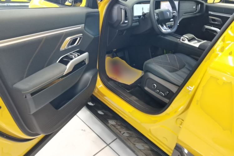 Used Deepal G318 2025 Worry-Free Cross-Country Edition Four-Wheel Drive Distant Mountains Version Driver Seat