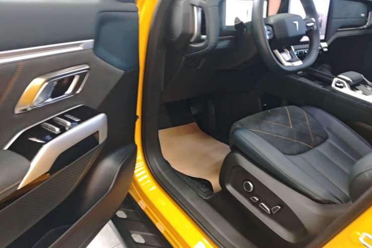 Used Deepal G318 2025 Worry-Free Adventure Edition Four-Wheel Drive Secret Realm Version Driver Seat