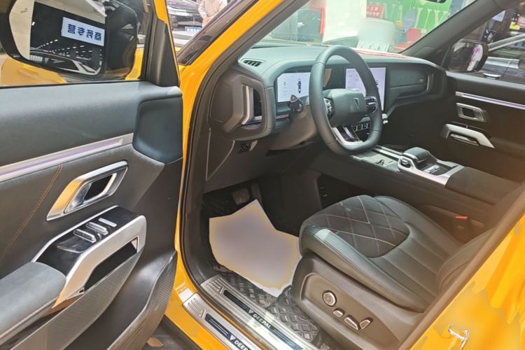 Used Deepal G318 2025 Worry-Free Cross-Country Edition Four-Wheel Drive Distant Mountains Version Driver Seat