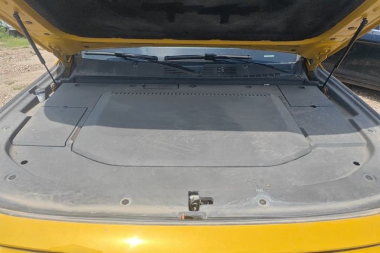 Used Deepal G318 2025 Worry-Free Adventure Edition Four-Wheel Drive Secret Realm Version Engine Bay