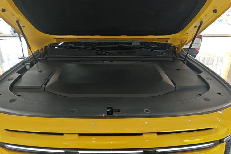 Used Deepal G318 2025 Worry-Free Adventure Edition Four-Wheel Drive Secret Realm Version Engine Bay