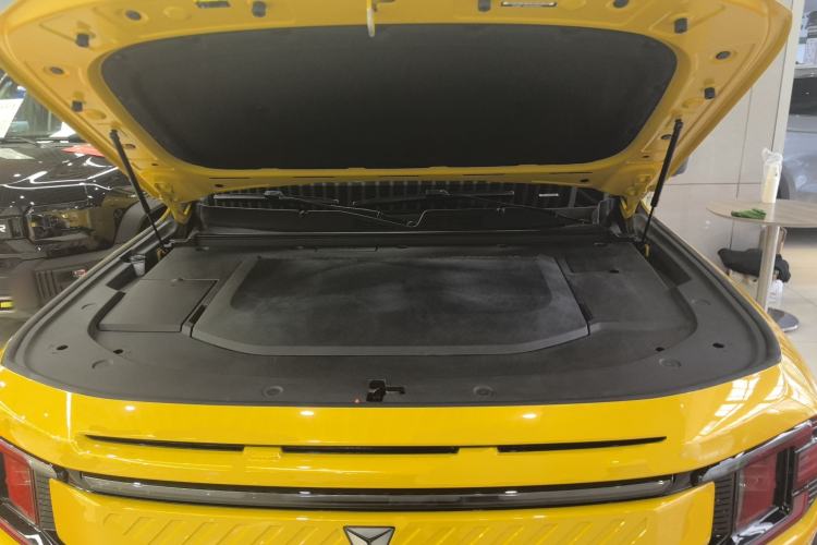 Used Deepal G318 2025 Worry-Free Cross-Country Edition Four-Wheel Drive Distant Mountains Version Engine Bay