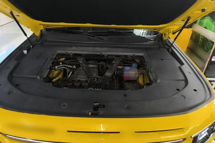 Used Deepal G318 2025 Worry-Free Adventure Edition Four-Wheel Drive Secret Realm Version Engine Bay