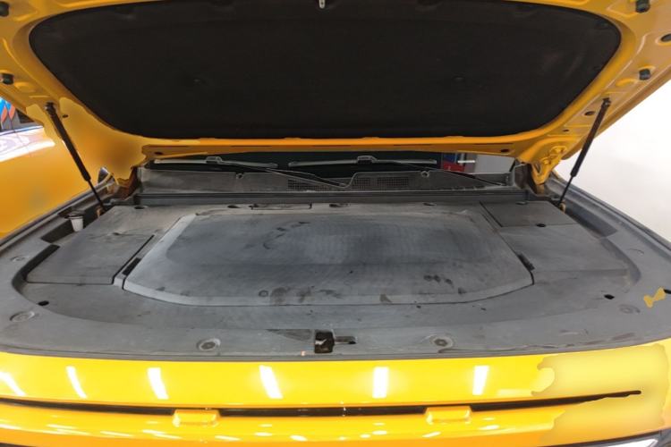 Used Deepal G318 2025 Worry-Free Adventure Edition Four-Wheel Drive Secret Realm Version Engine Bay