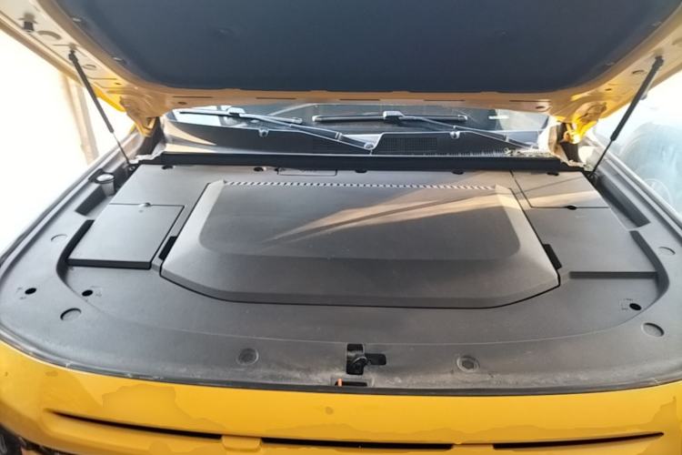 Used Deepal G318 2025 Worry-Free Adventure Edition Four-Wheel Drive Secret Realm Version Engine Bay