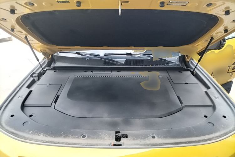 Used Deepal G318 2025 Worry-Free Adventure Edition Four-Wheel Drive Secret Realm Version Engine Bay