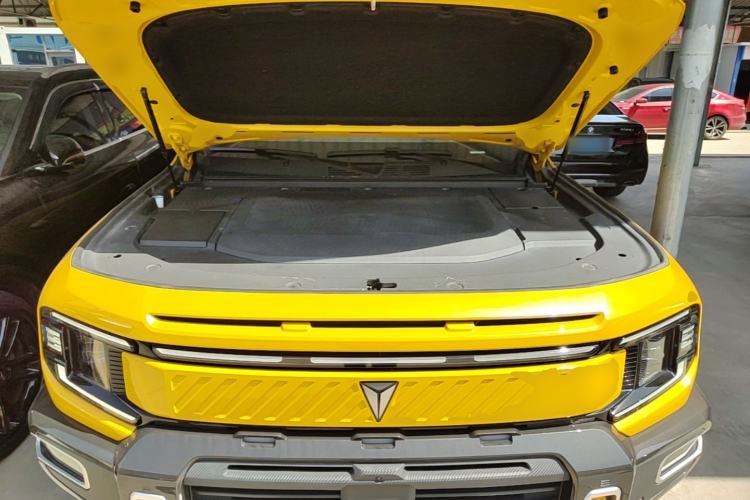Used Deepal G318 2025 Worry-Free Adventure Edition Four-Wheel Drive Secret Realm Version Engine Bay