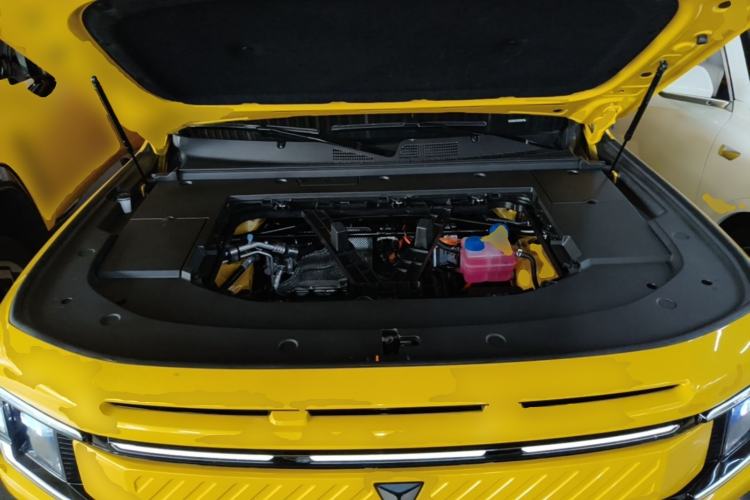 Used Deepal G318 2025 Worry-Free Adventure Edition Four-Wheel Drive Secret Realm Version Engine Bay