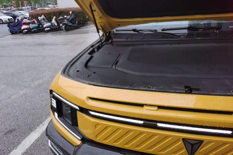 Used Deepal G318 2025 Worry-Free Adventure Edition Four-Wheel Drive Secret Realm Version Engine Bay Right