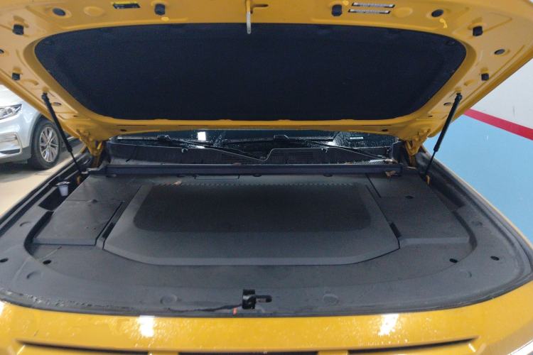 Used Deepal G318 2025 Worry-Free Adventure Edition Four-Wheel Drive Secret Realm Version Engine Bay