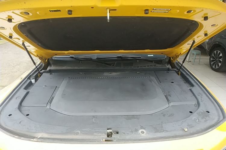 Used Deepal G318 2025 Worry-Free Adventure Edition Four-Wheel Drive Secret Realm Version Engine Bay